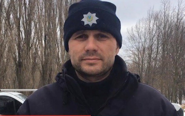 В магазине Полтавы полицейский реанимировал мужчину