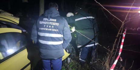 В Чернигове пассажир похитил такси и погиб в ДТП, пытаясь скрыться от полиции - «Мир»