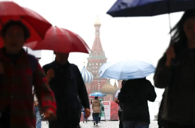 Октябрь пришел к июлю. Жуткий циклон «Корнелиус» накрыл Москву. Подробности - «Общество»
