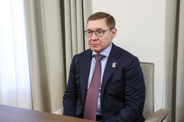 Владимир Якушев посетил Челябинскую область и оценили ход строительства соцобъектов