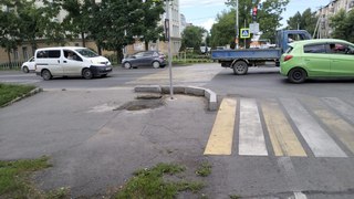 Новая «зебра» и уборка: в Уссурийске продолжается благоустройство территорий - «Новости Уссурийска»