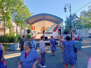 4 сентября в Уссурийске состоялась заключительная программа Летних вечеров 50+! - «Новости Уссурийска»