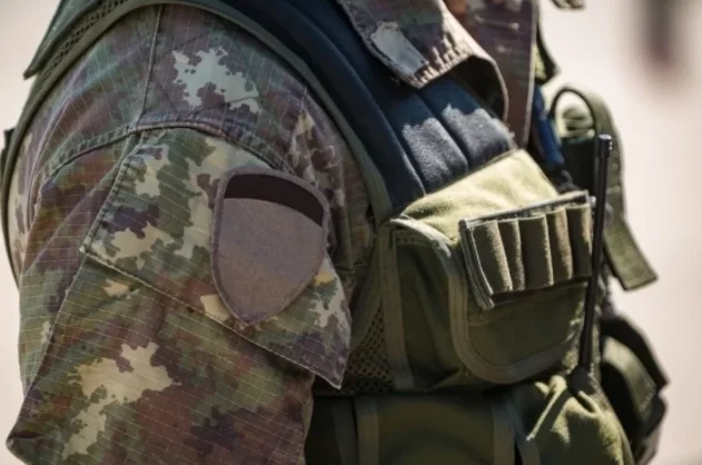 «Защитник» приехал. Боевик ВСУ забил подругу, командир спрятал его в окопе - «Спецоперация»