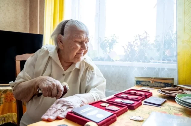 Танцы, труд и кот. Москвичка рассказала, как дожить до 100 лет в ясном уме - «Общество»