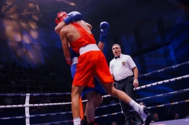В Турции болельщики устроили драку на ринге после победы русского боксера - «Спорт»